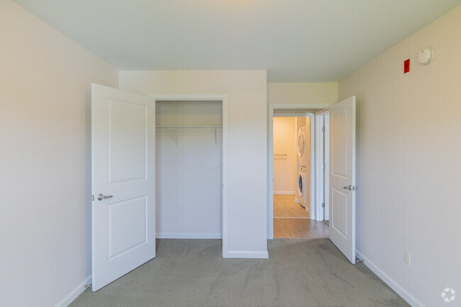 Unit 323-302 - 2BD, 2BA - 1081SF -Bedroom