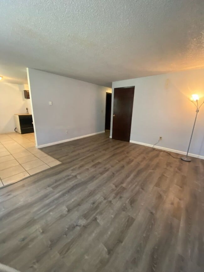 Photo - L996 Unidad 02