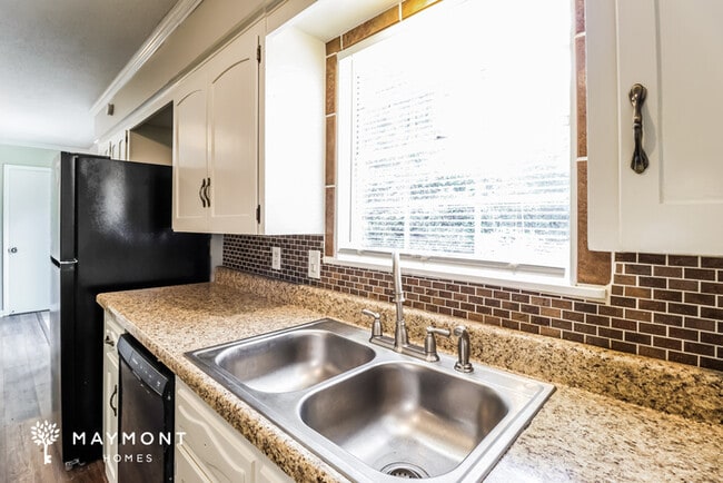 Photo - 4000 Sandra Ln