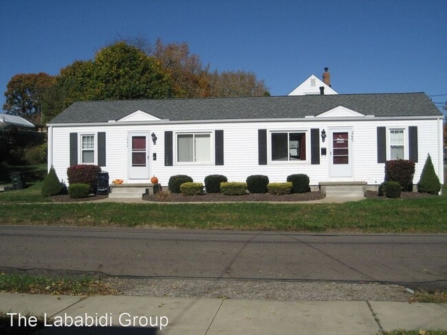 Building Photo - Cozy 2 bedroom 1 bath duplex in Ellet Unit 1