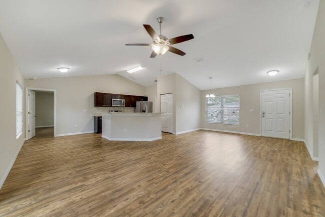 Photo - 60 Bahia Court Track