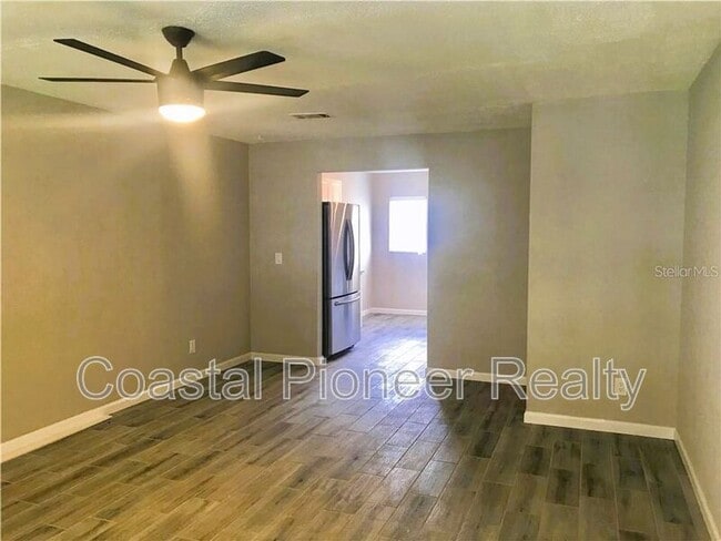 Photo - 6405 S Roberts Ave