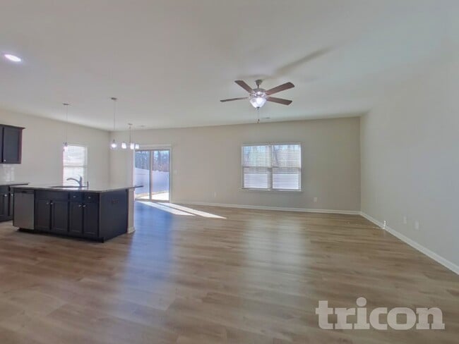 Photo - 106 Spring Knoll Dr