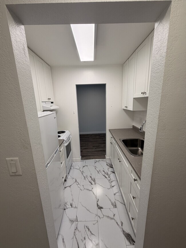 2790 Cedar Hill Rd Unit 303