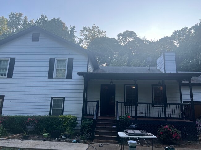 Building Photo - 858 Georgetown Dr Rental