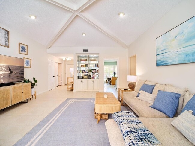 Photo - 2281 SW Starling Dr