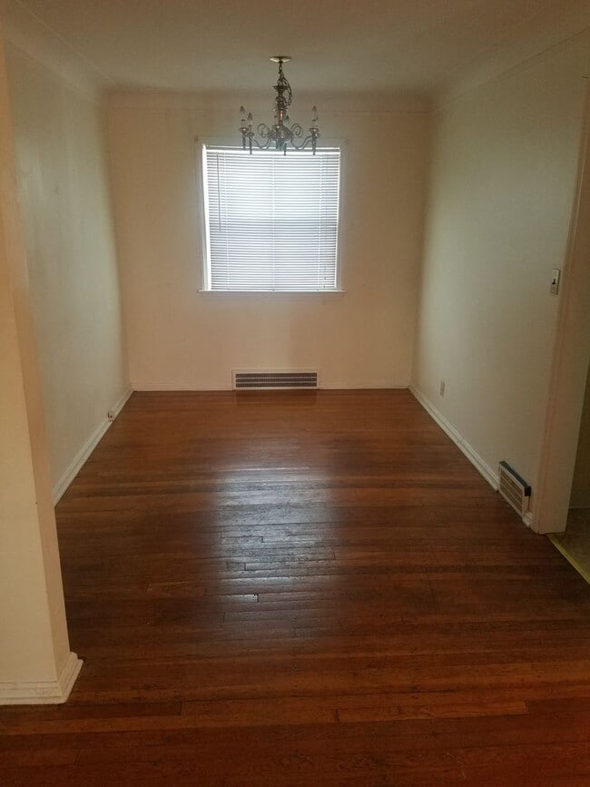 Photo - 4 bedroom, 2 full bath bungalow near Cedar and Warrensville