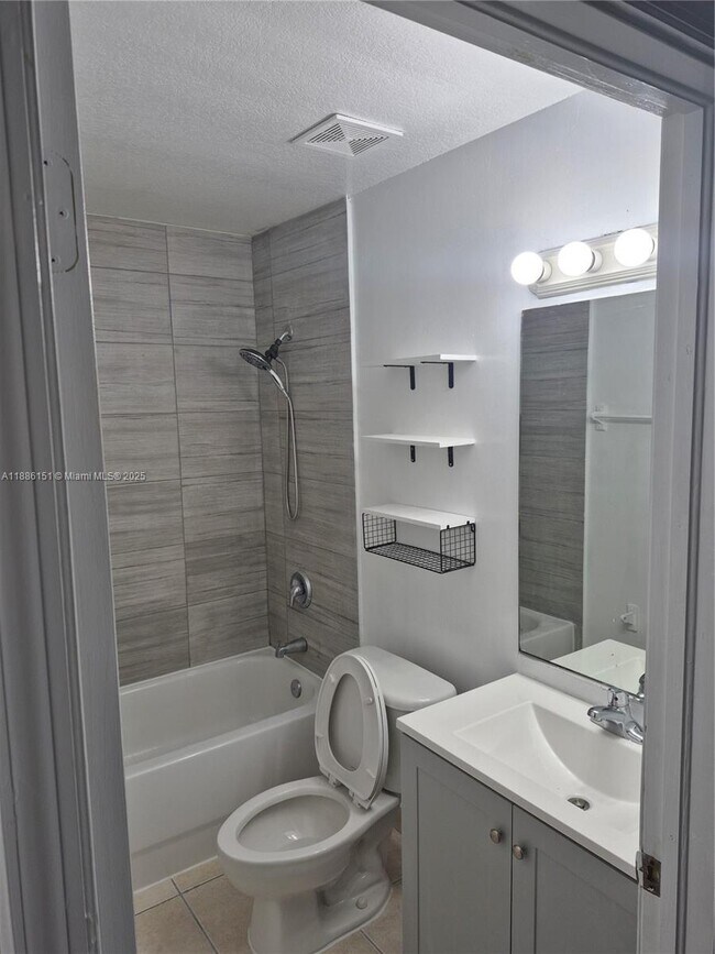 Photo - 2317 Liberty St Unit 2