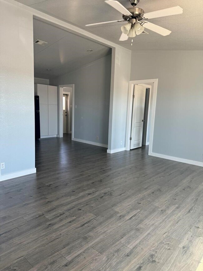 Photo - 7211 E County Rd 59