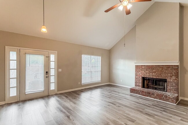 Photo - 520 Brooksdale Dr