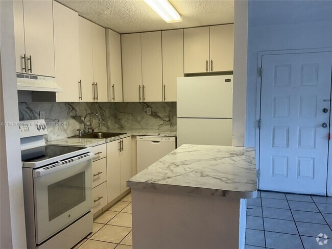 Building Photo - 15600 SW 80th St Unit L-109 Rental