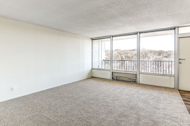 Photo - Thornton Place Apartments