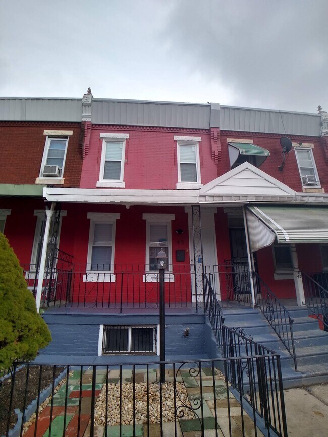 Photo - 45 N 59th St