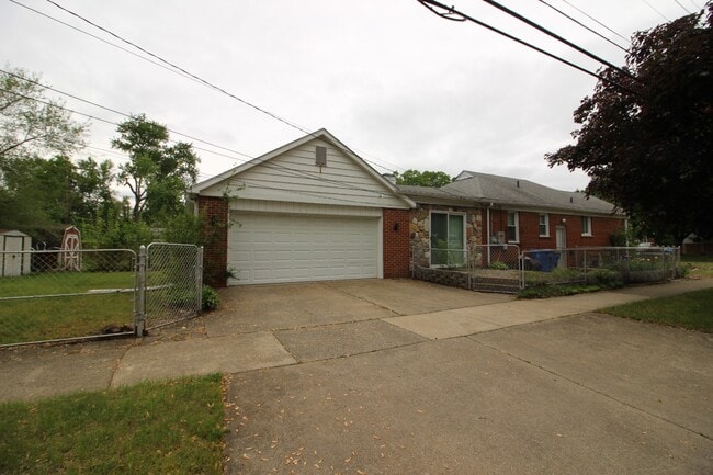 Photo - 24301 Colgate St
