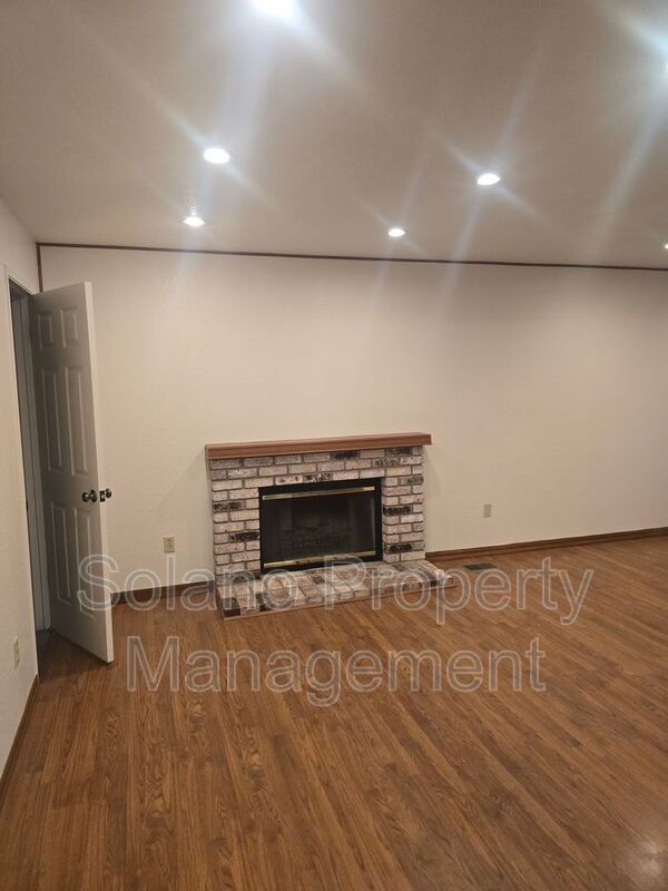 Photo - 318 Ridgecrest Cir