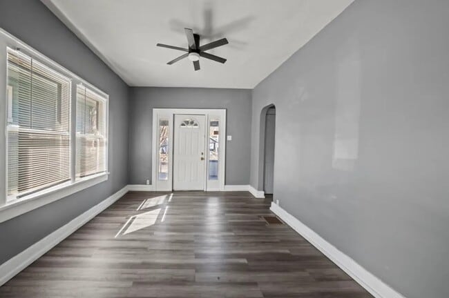 Photo - 409 N Temple Ave