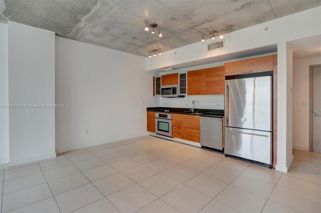 Photo - 3451 NE 1st Ave Unit M0201