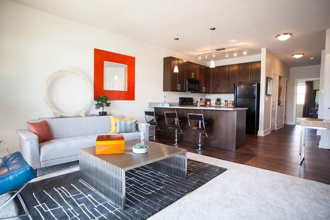 Solana Apartments