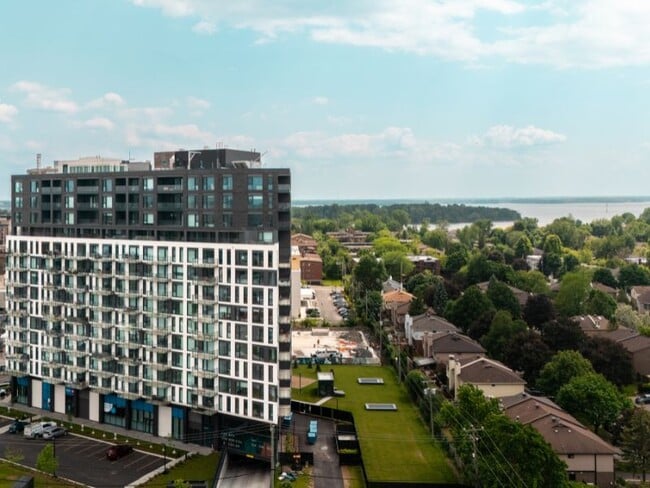 Building Photo - Westisle