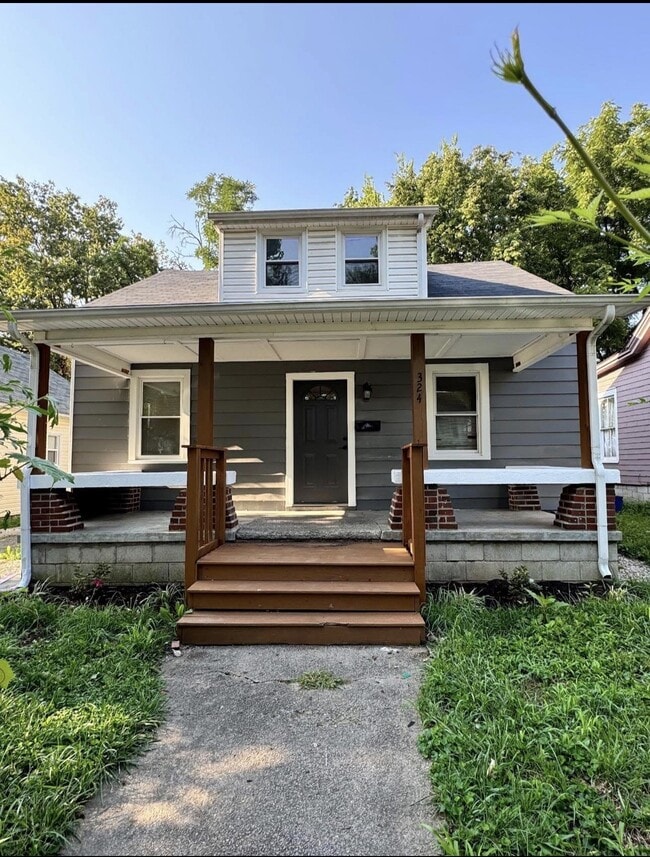 Building Photo - 324 Bourbon St