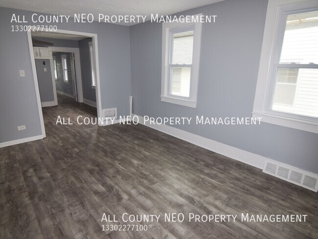 Photo - 1 bdr, 1 bath unit available! Unit Up Back