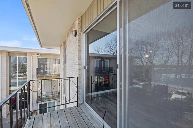 Photo - 2807 Pembroke Ln Unit A22