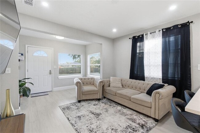 Photo - 2717 W Cherry St