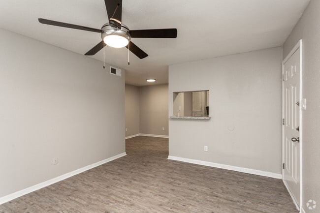 2BR, 1BA - 853SF Living Room