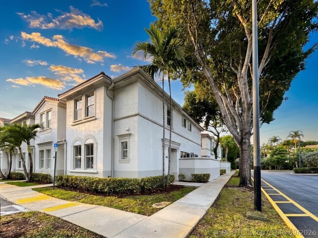 Building Photo - 15503 SW 40th St Unit 15503