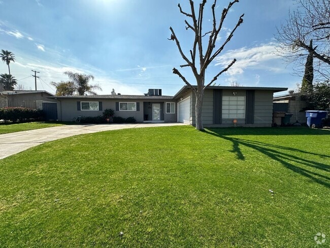 Building Photo - Wonderful Home For Rent!