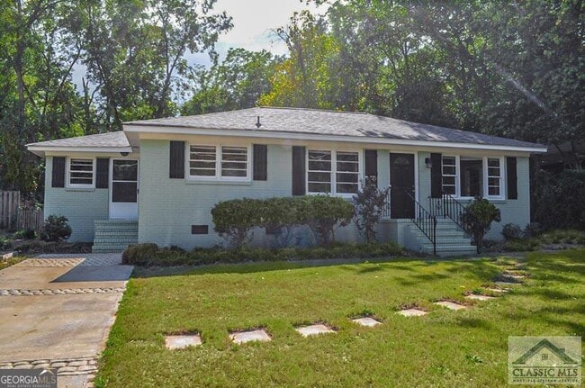 Building Photo - 129 Westover Dr