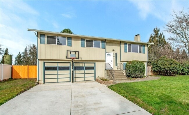Photo - Gig Harbor Home on Oversized Lot