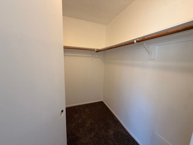 Photo - 1001 Frank Ln