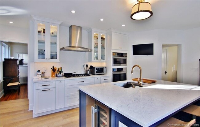 Photo - 30 St George Ave