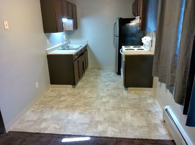 Photo - 1941 Clinton St