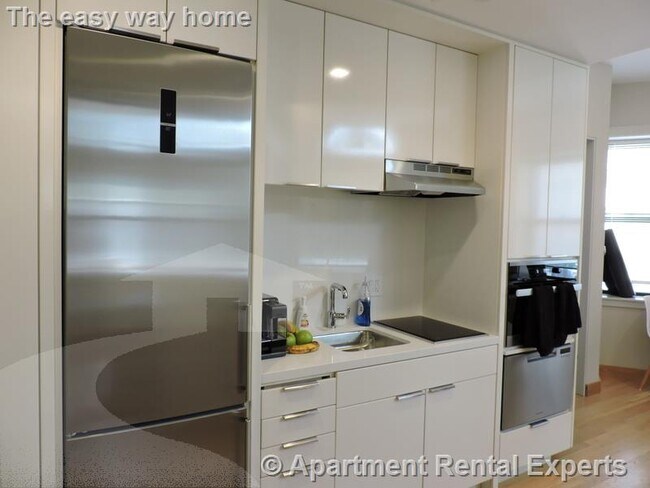 Photo - 115 Mt Auburn St Unit 25