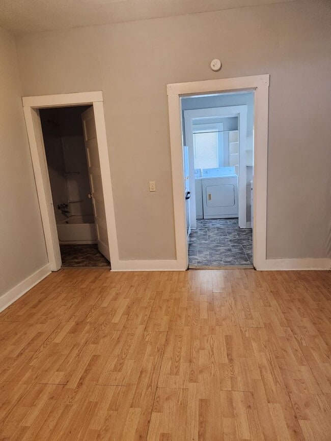 Photo - 103 E Cherry St Unidad B