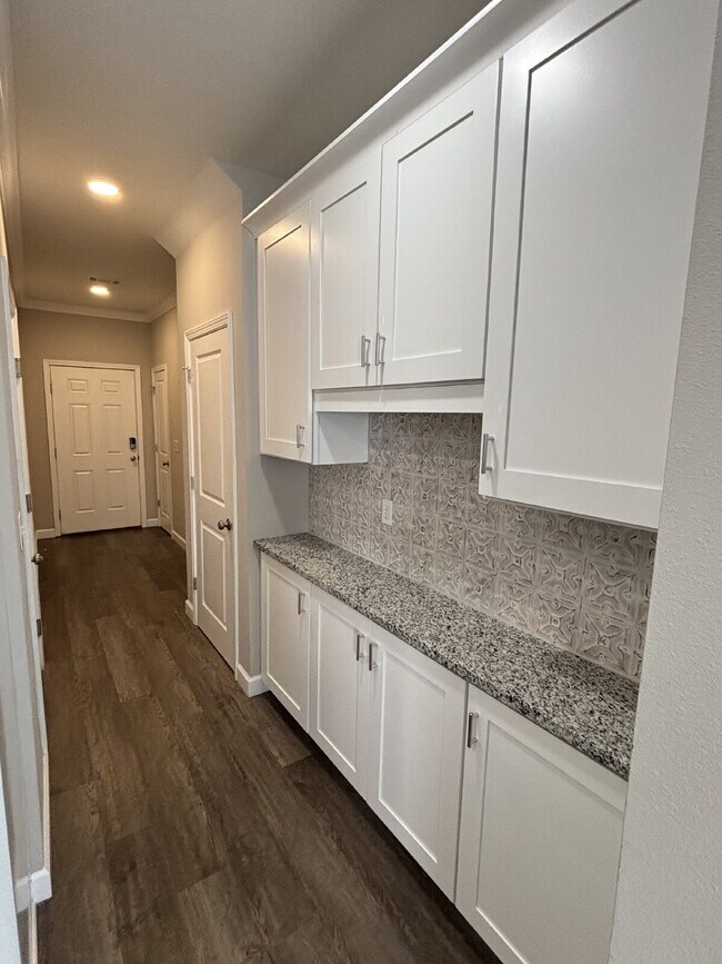 Photo - 1824 Stable Ln Apartamento