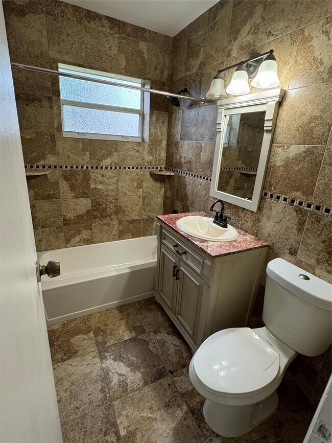 561 NW 186th St House House Rental in Miami, FL