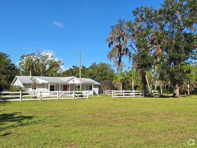 Building Photo - NEW SMYRNA BEACH WINTER RENTAL !!