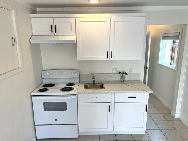 4530 Del Mar Ave