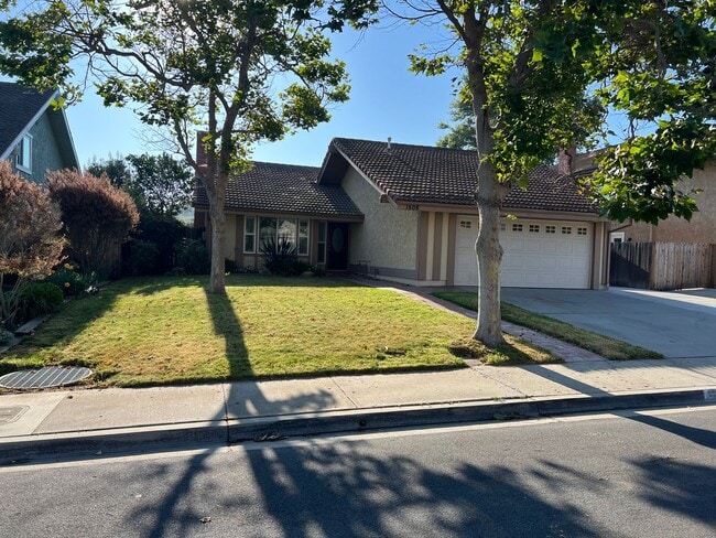 Building Photo - Nice one story home in Mission Oaks neighborhood of Camarillo