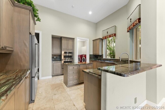 Photo - 7081 Mallorca Crescent