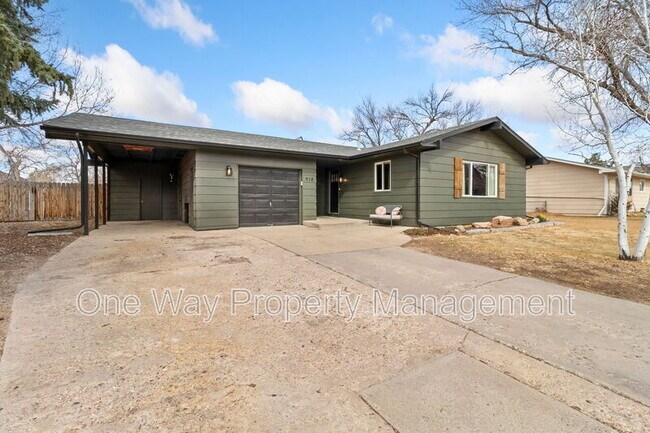 Photo - 918 Woodbine Dr