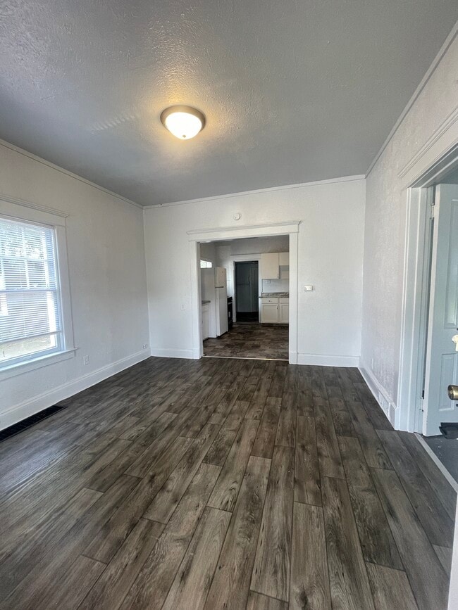 Photo - 1126 W Indiana Ave