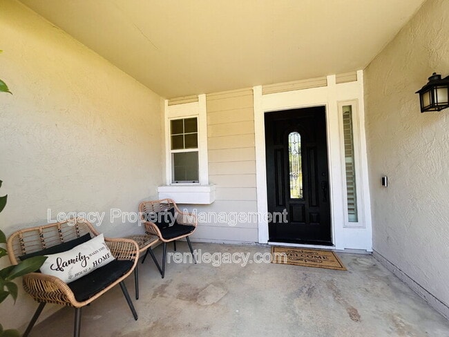 Photo - 3047 Mill Oak Way