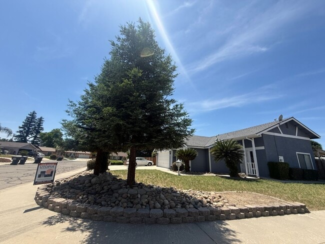 1105 S Jeffrey Ct