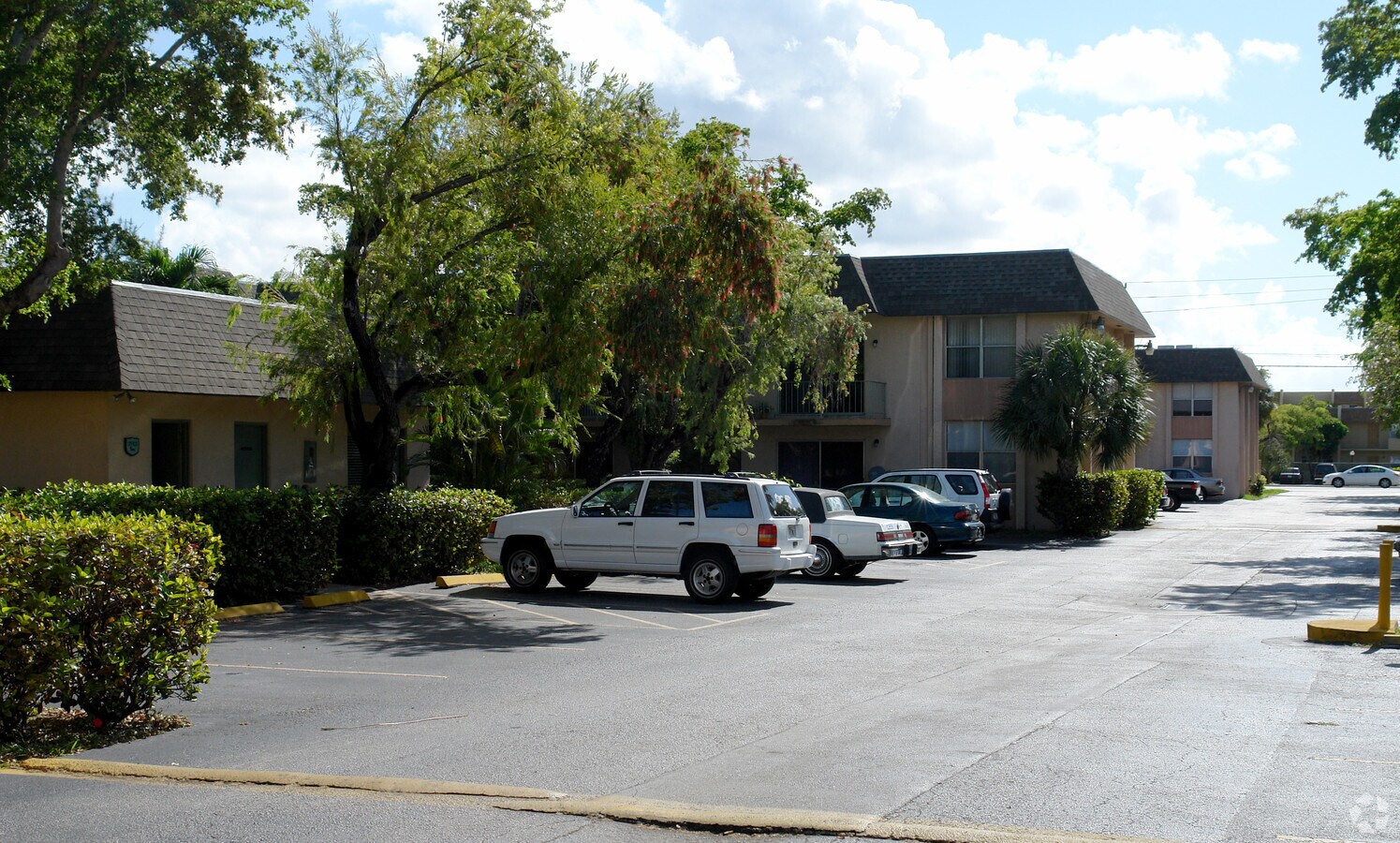 Photo - Westbrook Gardens Apartments