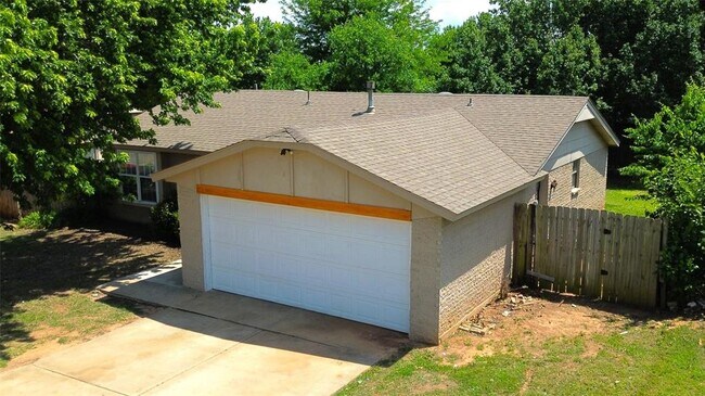 Photo - 1804 SE 12th St