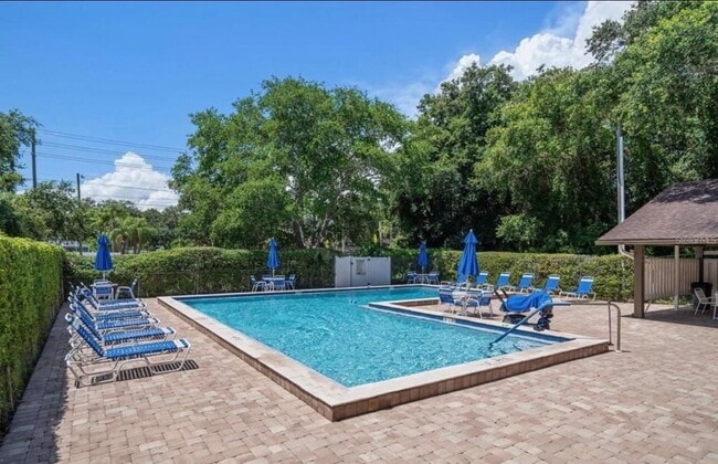 Photo - 3174 Beecher Dr E